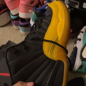 Jordan 12 (yellow and black)